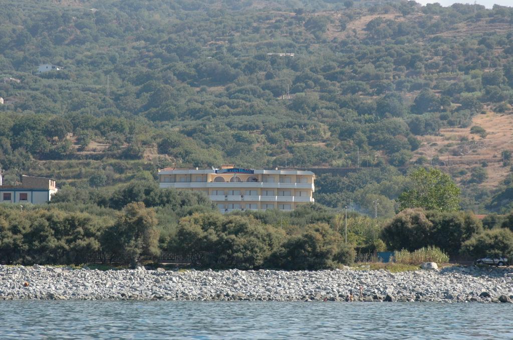 Cliffs Hotel Joppolo Exteriör bild