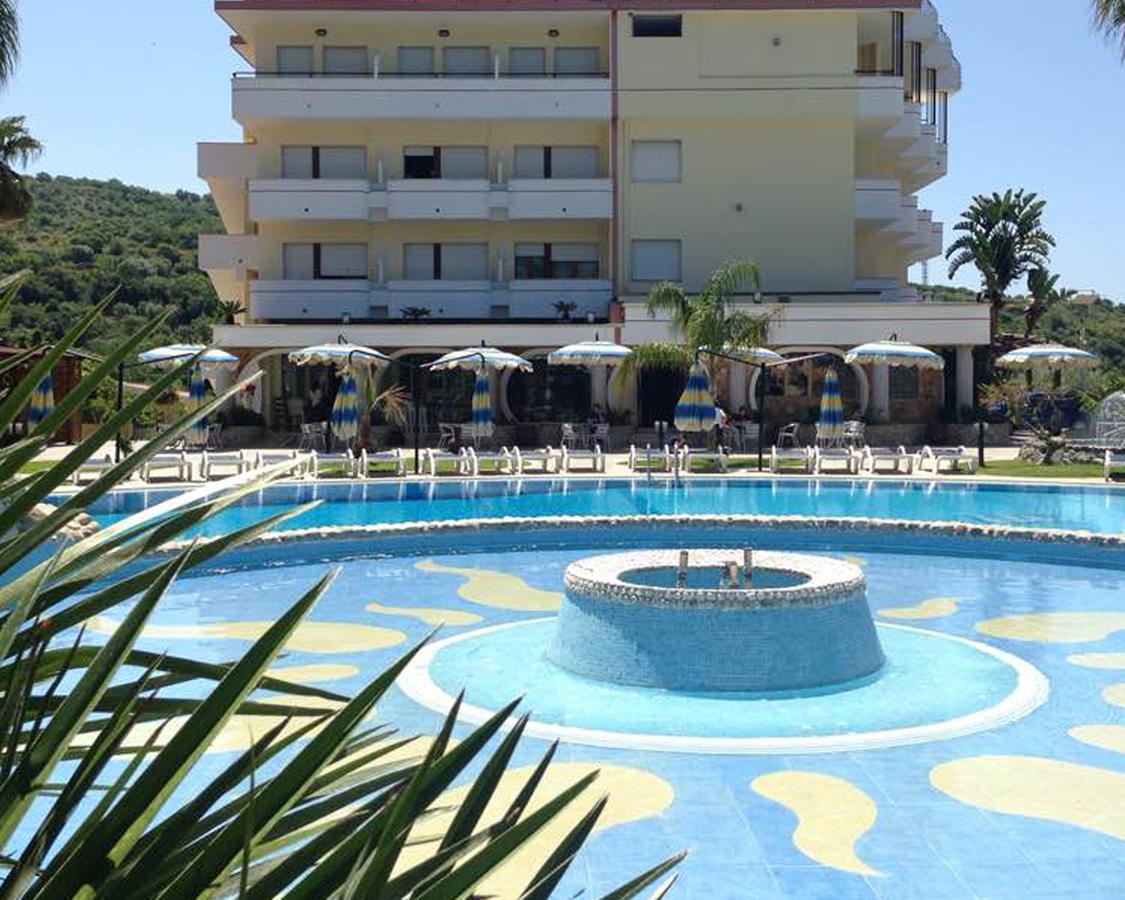Cliffs Hotel Joppolo Exteriör bild